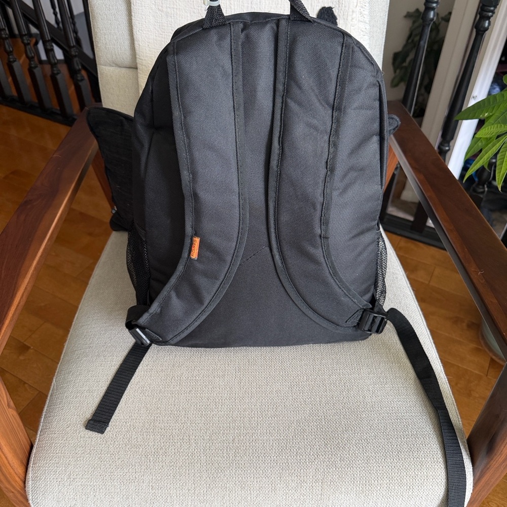 K-Cliffs Backpack 
 with Patch - Picture 3 of 7